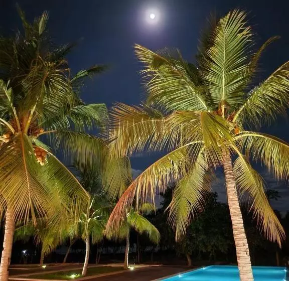 Lomakeskus Kandora Luxury Villas