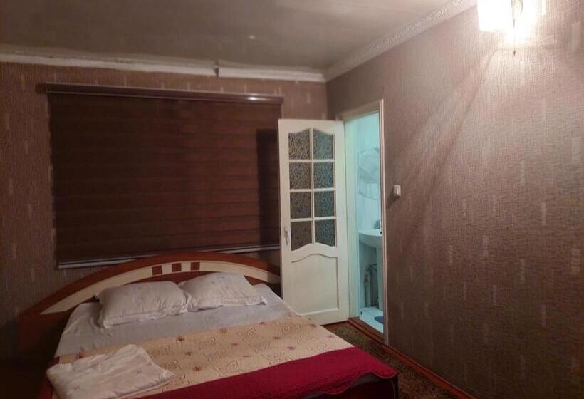 Hostel алтын бешик