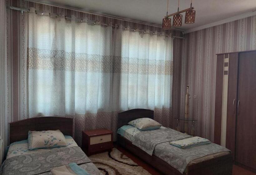 Hostel алтын бешик