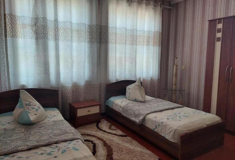 Hostel алтын бешик