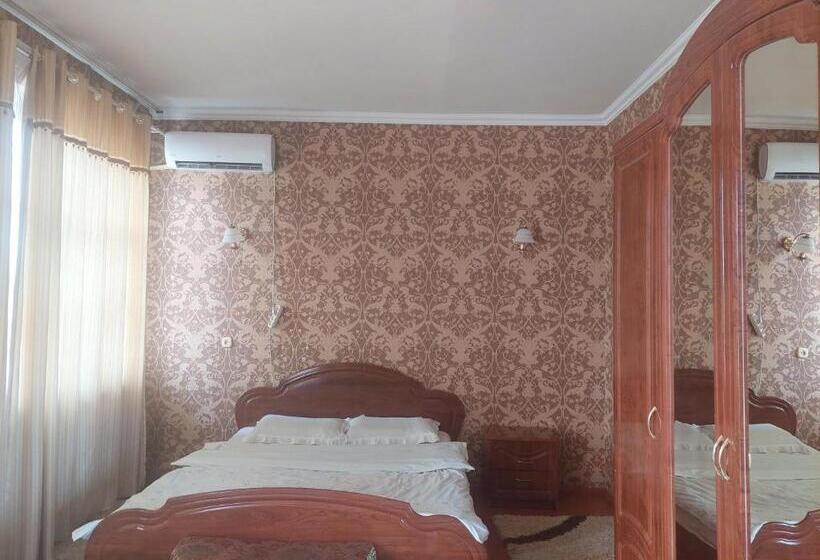 Hostel алтын бешик