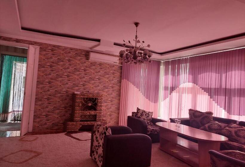 Hostel алтын бешик