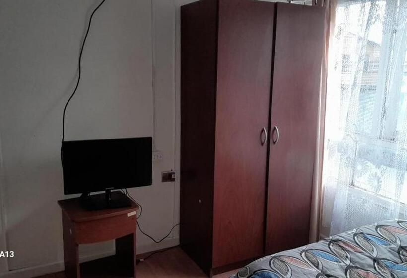 هاستل Hospedaje 12 De Octubre