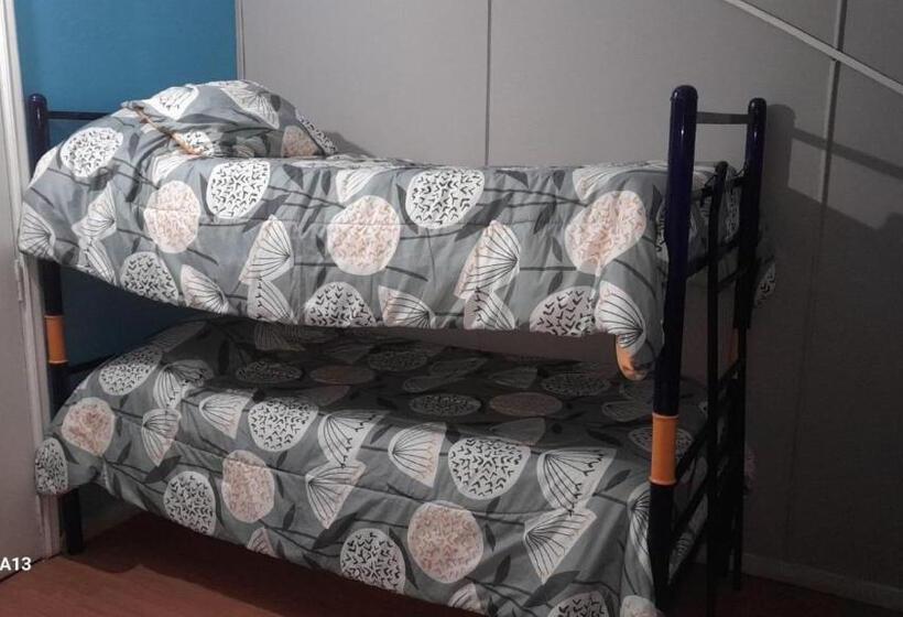 هاستل Hospedaje 12 De Octubre