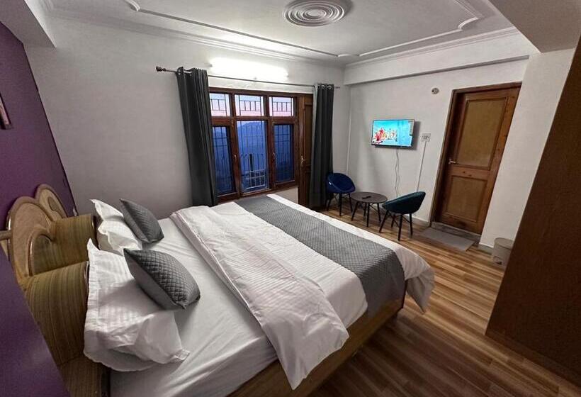 Bed and Breakfast The Misty Pines Inn