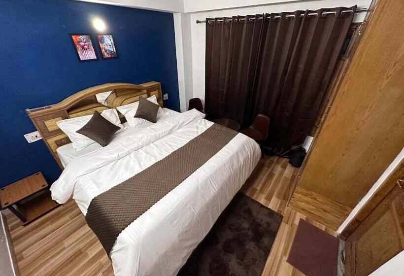 Bed and Breakfast The Misty Pines Inn