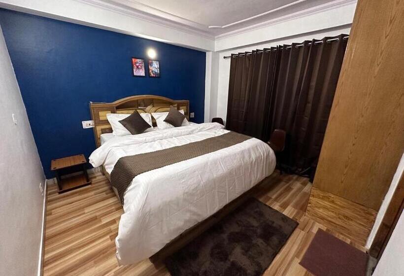 Bed and Breakfast The Misty Pines Inn