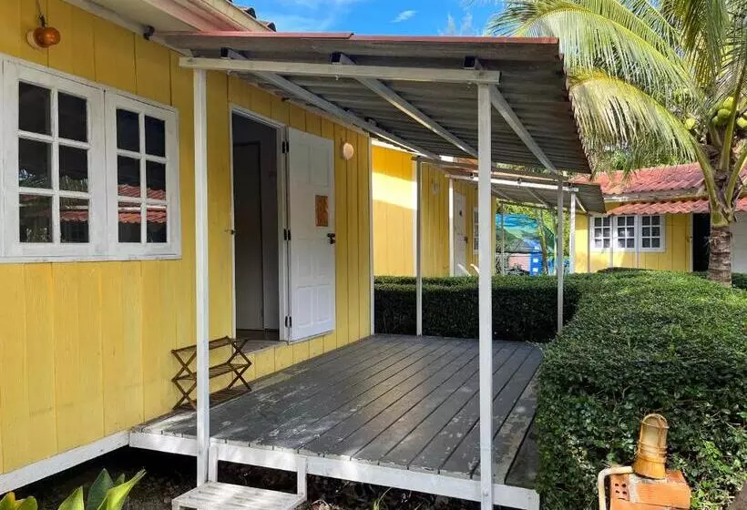 De Bra Hostel