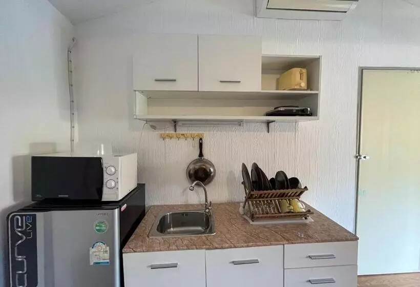 De Bra Hostel