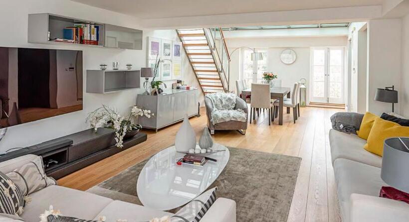 The Harrington   Knightsbridge   18 Rutland Gate