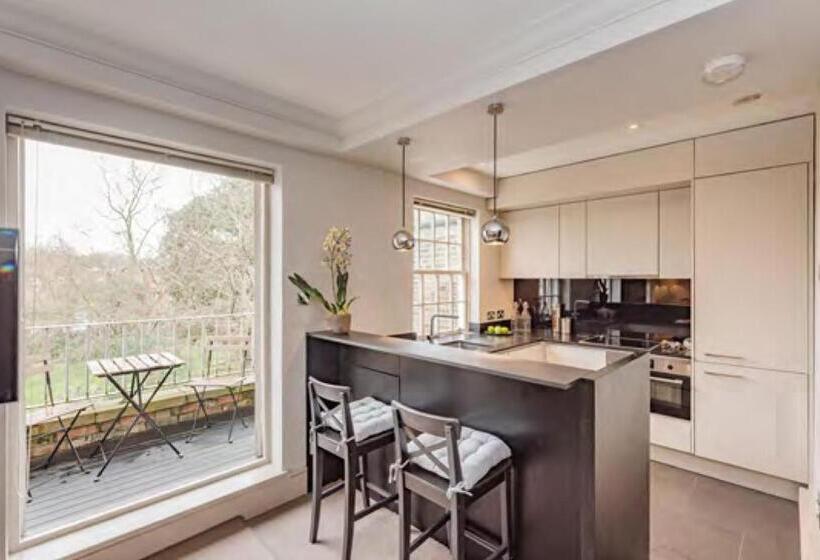 The Harrington   Knightsbridge   18 Rutland Gate