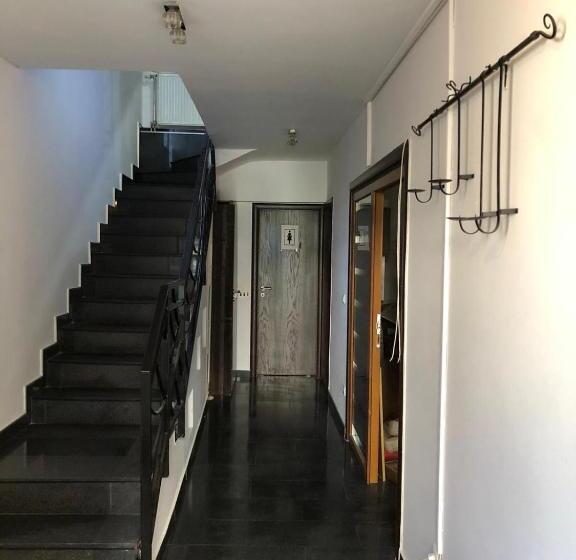 Hostel Nënë Terezës