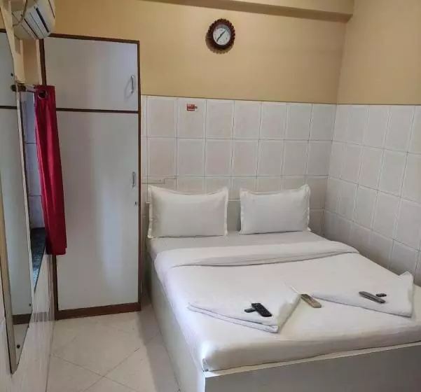 هتل Amber Guest House