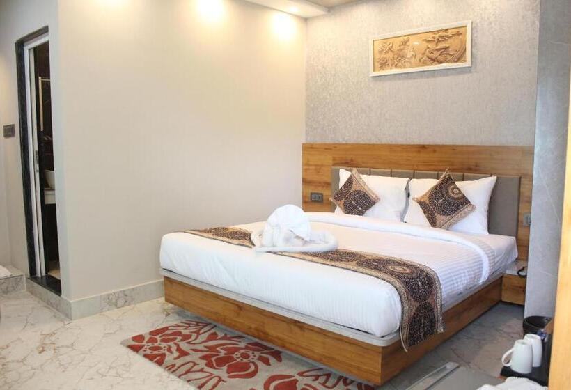 ホテル Banaras Palace