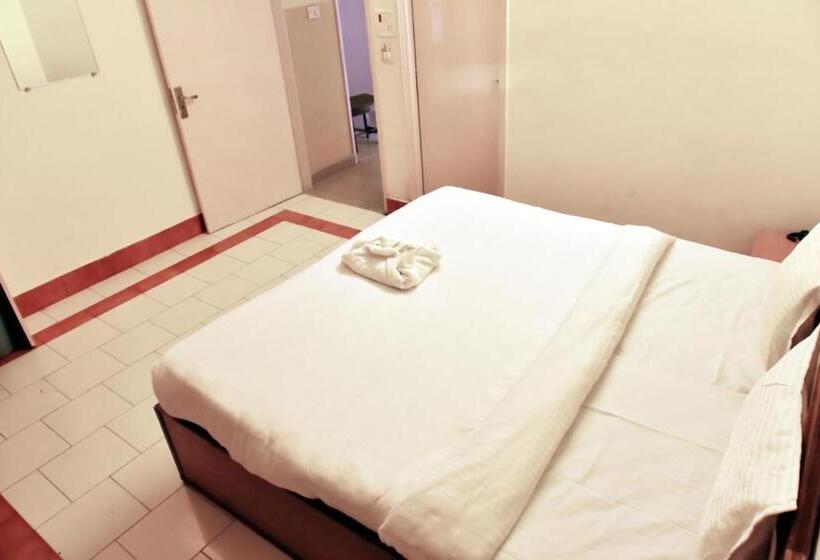 هتل Bnb Kashi Darsan Stay