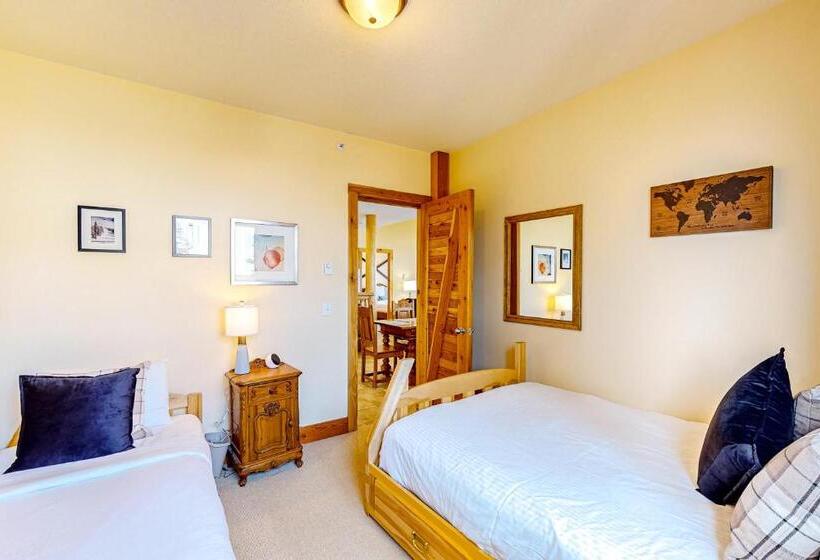 Szálloda Grizzly Lodge 306