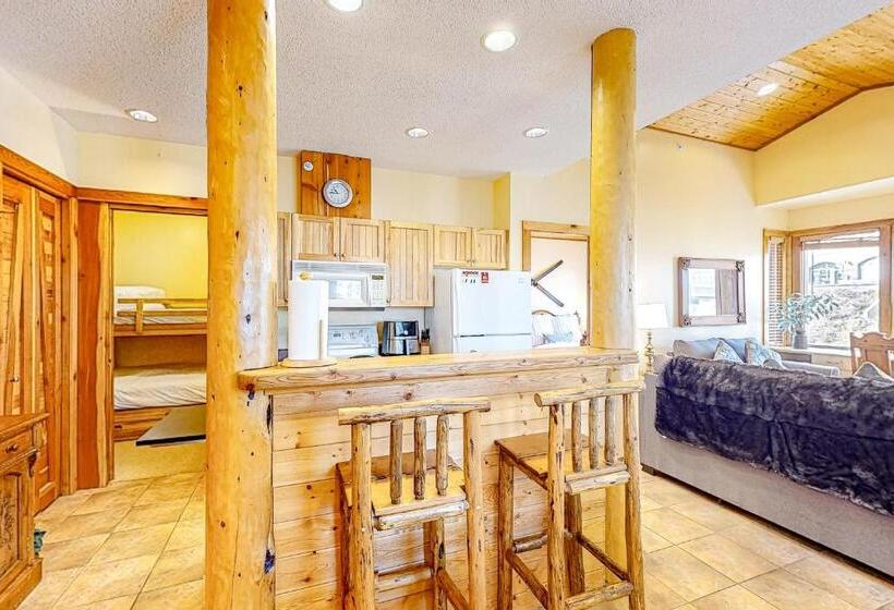 Szálloda Grizzly Lodge 306