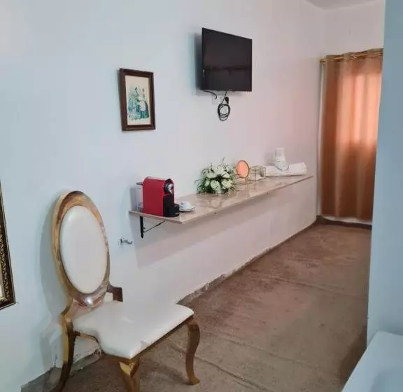 ホテル Hôtel Et Restaurant Arij