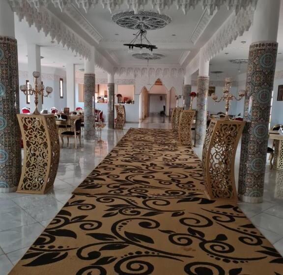 هتل Hôtel Et Restaurant Arij