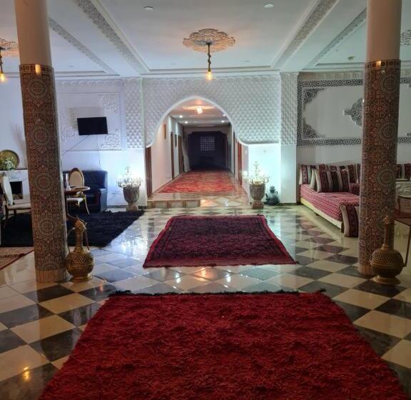 هتل Hôtel Et Restaurant Arij