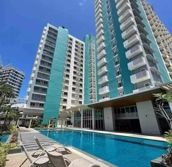 Hotelli Cozy Loft At Mesavirre Garden Residences