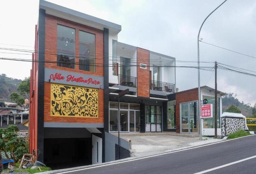 فندق Reddoorz Syariah Near Gerbang Dieng 2