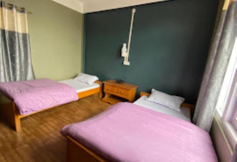 בית מלון כפרי Tourist Hut Arunachal Pradesh