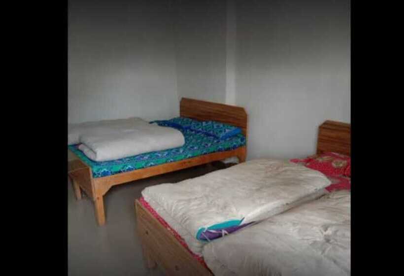 בית מלון כפרי Vivek Palace And Restaurant, Barkot