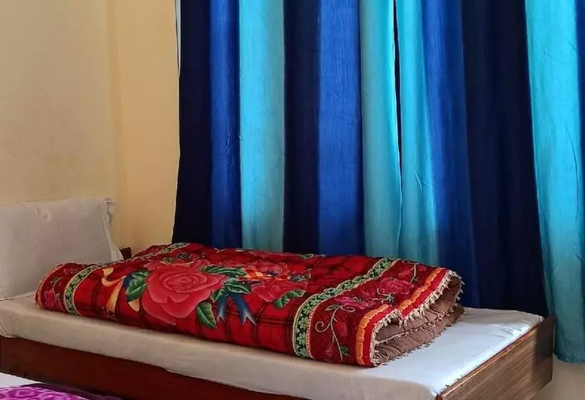 ホテル Vivek Palace And Restaurant, Barkot