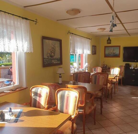 بنسيون 4 Personen Familienzimmer Mit Gemeinschaftsbad Auf Ruegen H5zi3