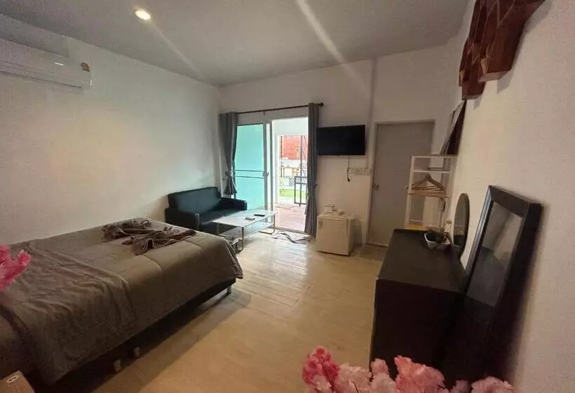 ペンション บ้าน พัก ดี เกาะล้าน Ban Phak D Koh Larn