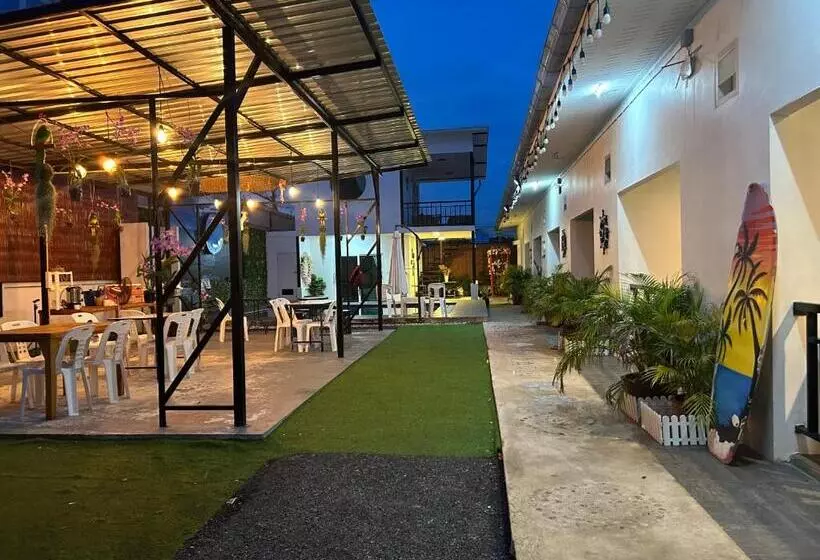 ペンション บ้าน พัก ดี เกาะล้าน Ban Phak D Koh Larn