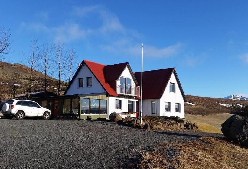 پانسیون Minna Mosfell Guesthouse