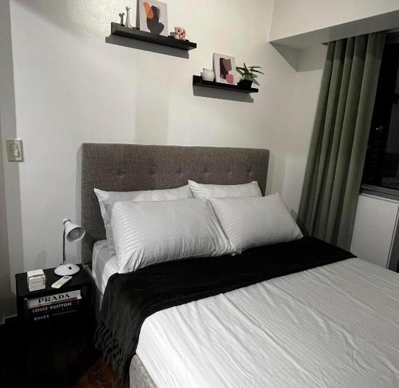 Prime Posh Downtown Condo