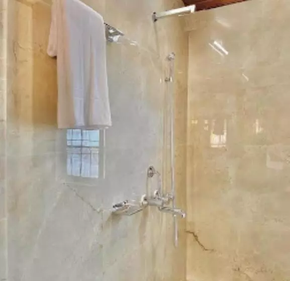 Saral Adventure Resort, Khliehriat