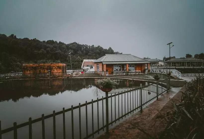Saral Adventure Resort, Khliehriat