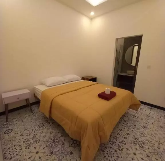 ユースホステル Rumah Wj Rooms And Suites