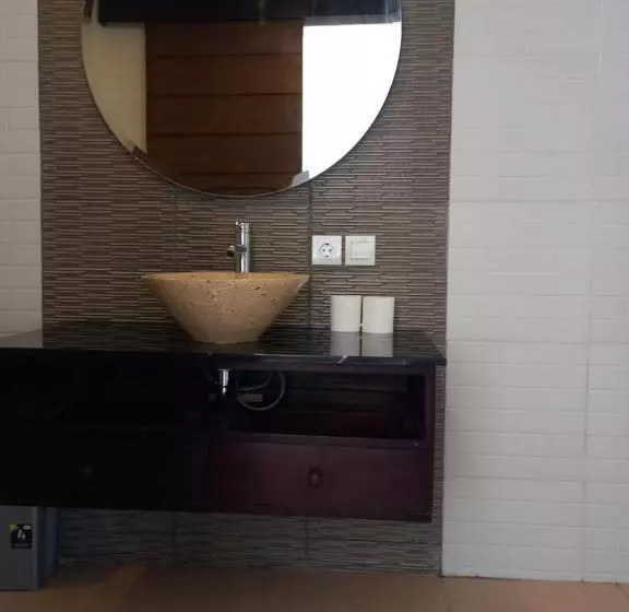 ユースホステル Rumah Wj Rooms And Suites
