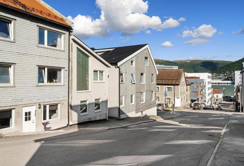 Arctic Homes   Unique Town House