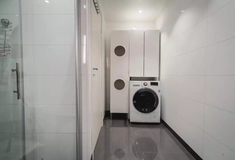 Arctic Homes   Unique Town House