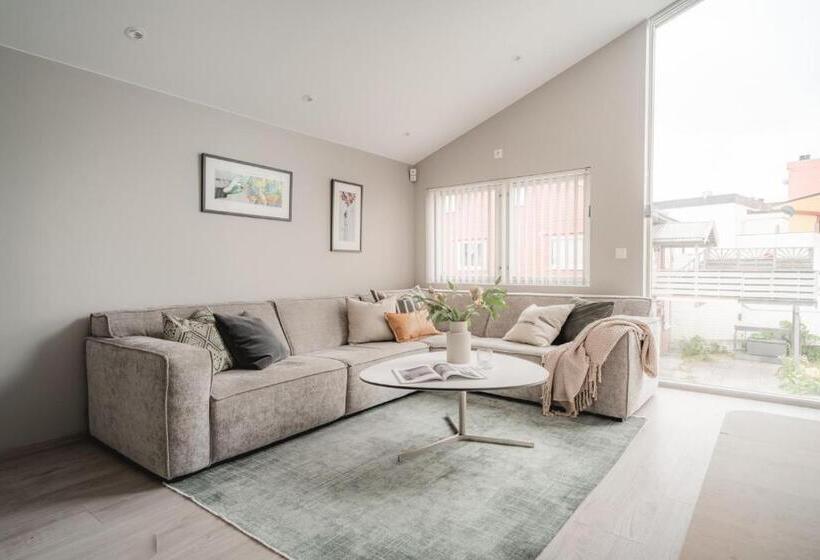 Arctic Homes   Unique Town House