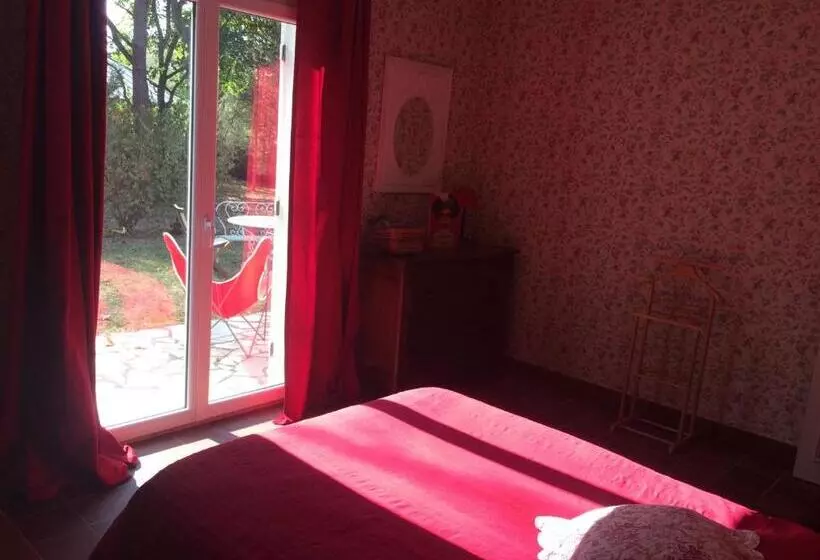 Aamiaismajoitus (B&B) Chambres Au Coeur Du Massif Des Trois Pignons