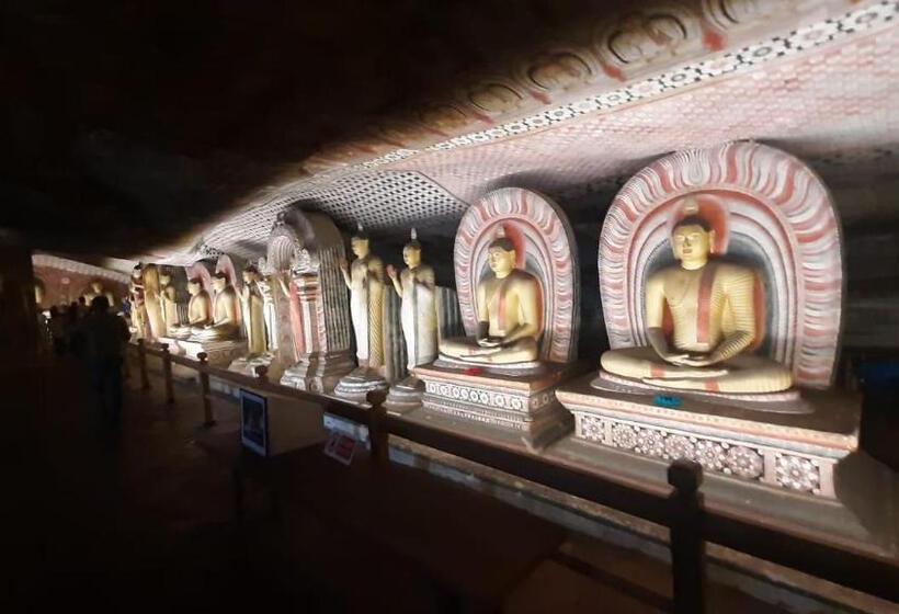 Aamiaismajoitus (B&B) Forest Villa Kandalama  Dambulla