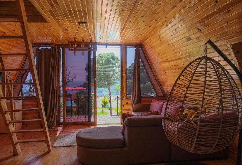 تختخواب و صبحانه Karaöz Lighthouse Bungalow