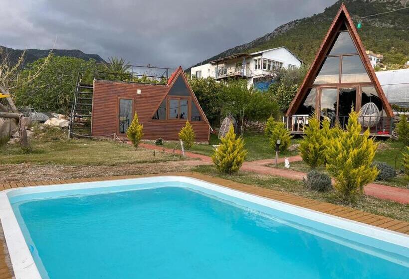 تختخواب و صبحانه Karaöz Lighthouse Bungalow