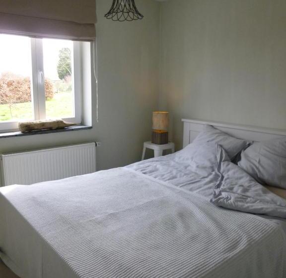 ベッドアンドブレックファースト ô Lit De L Ourthe