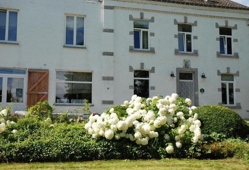 ベッドアンドブレックファースト ô Lit De L Ourthe