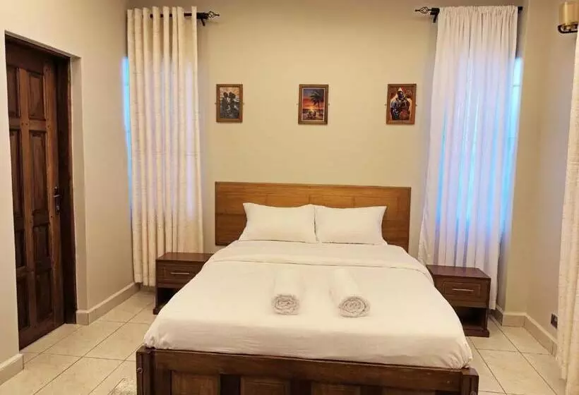 تختخواب و صبحانه Serenity Villas