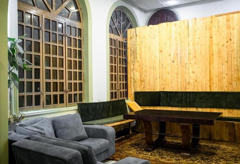 Flora Music & Art Hostel