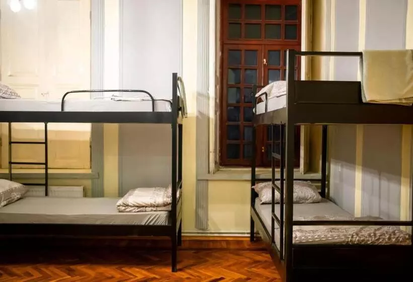 Flora Music & Art Hostel